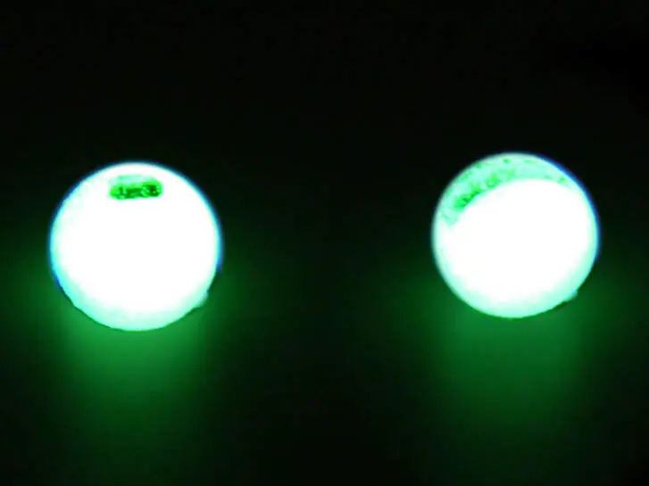 Tungsten Kopfperlen geschlitzt - PHOSPHOR. - 10 Stk. - 3,5 mm
